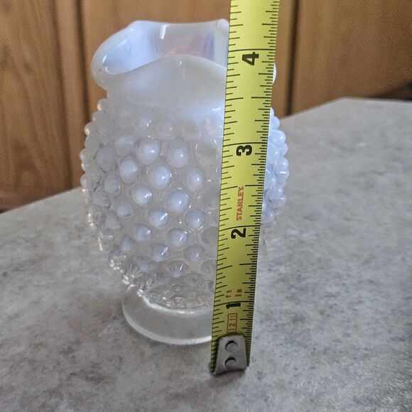 Vintage Fenton Bud Vase 3.75 Inch White Opalescent Ruffle Edge Hobnail - Picture 7 of 7